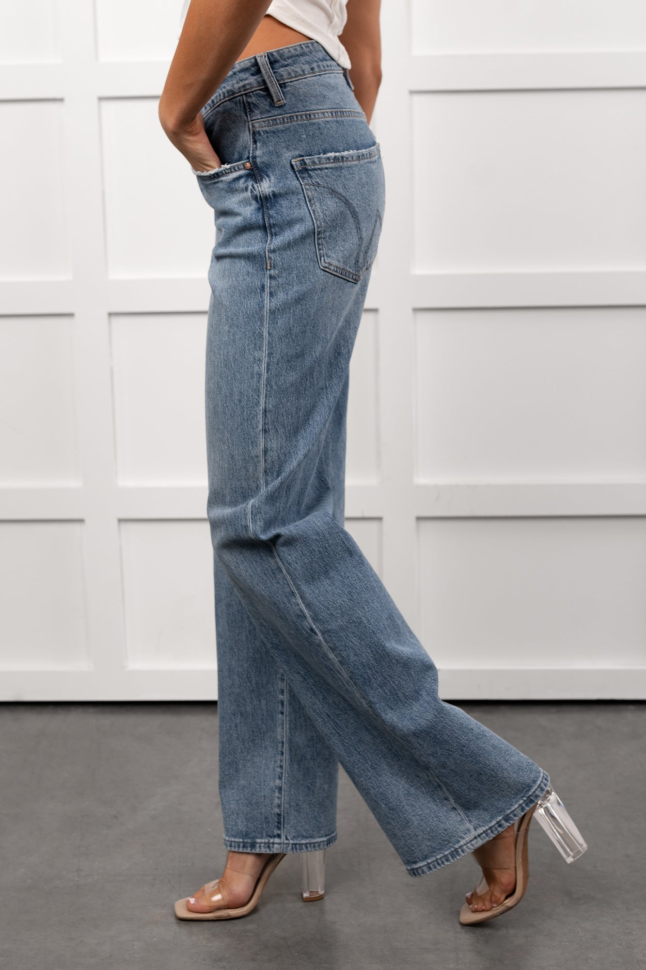 Graysen Wide Leg Mica Denim Jeans (Penn Blue)