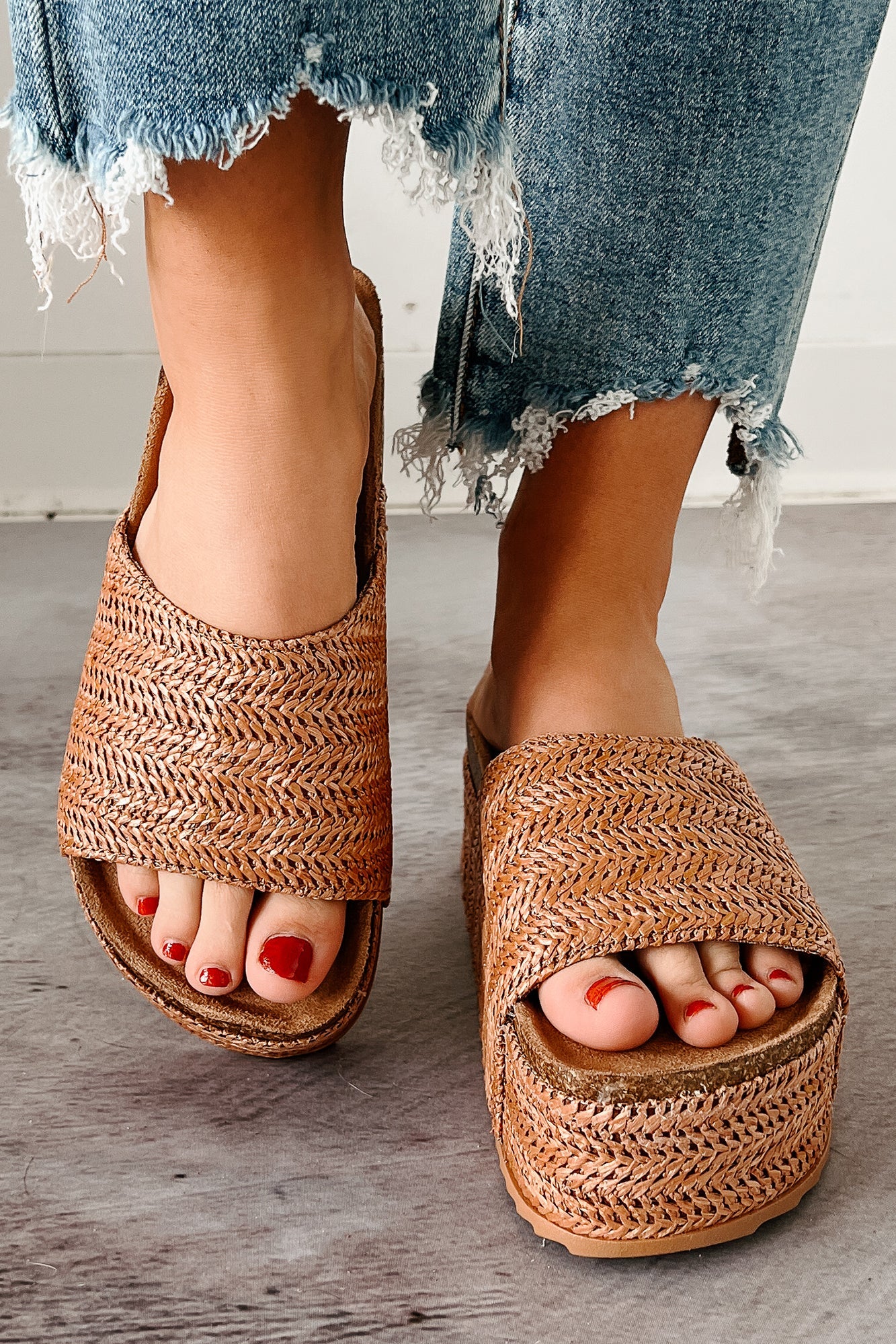 Into The Open Raffia Platform Sandals (Brown)