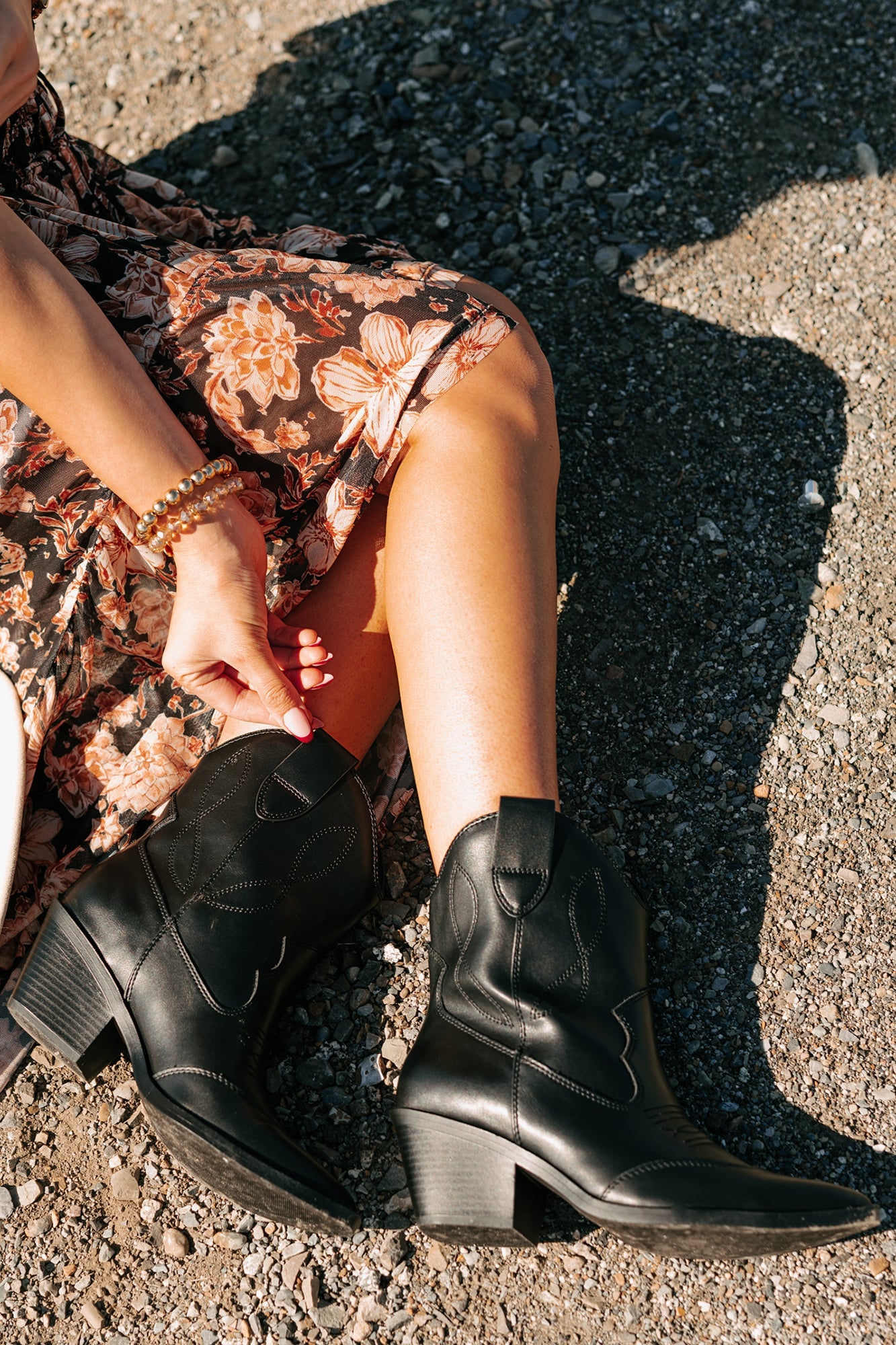 Blossom & Boots Pointed Toe Western Booties (Black)