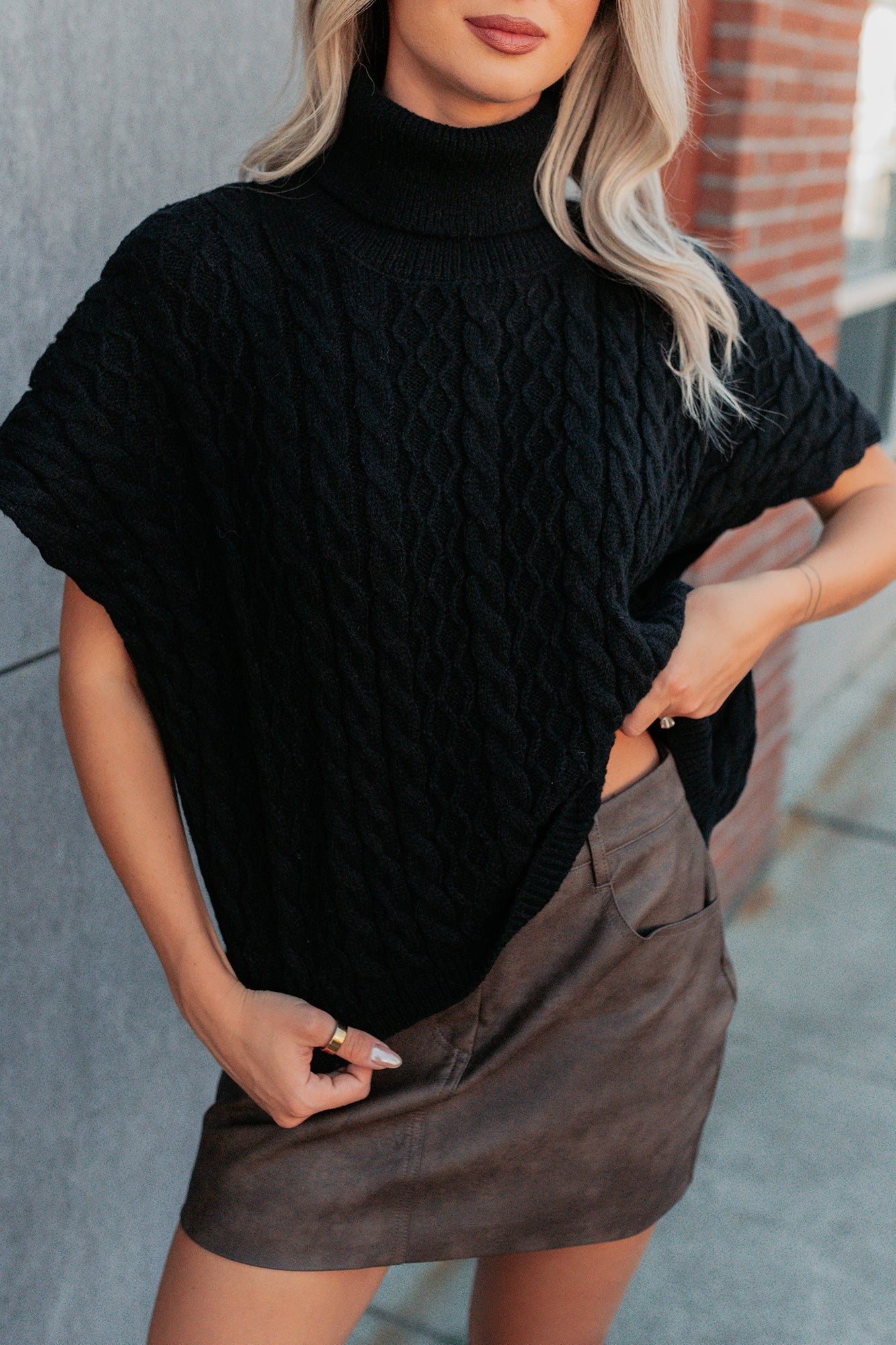 Cozy Escape Short Sleeve Cable Knit Sweater (Black)