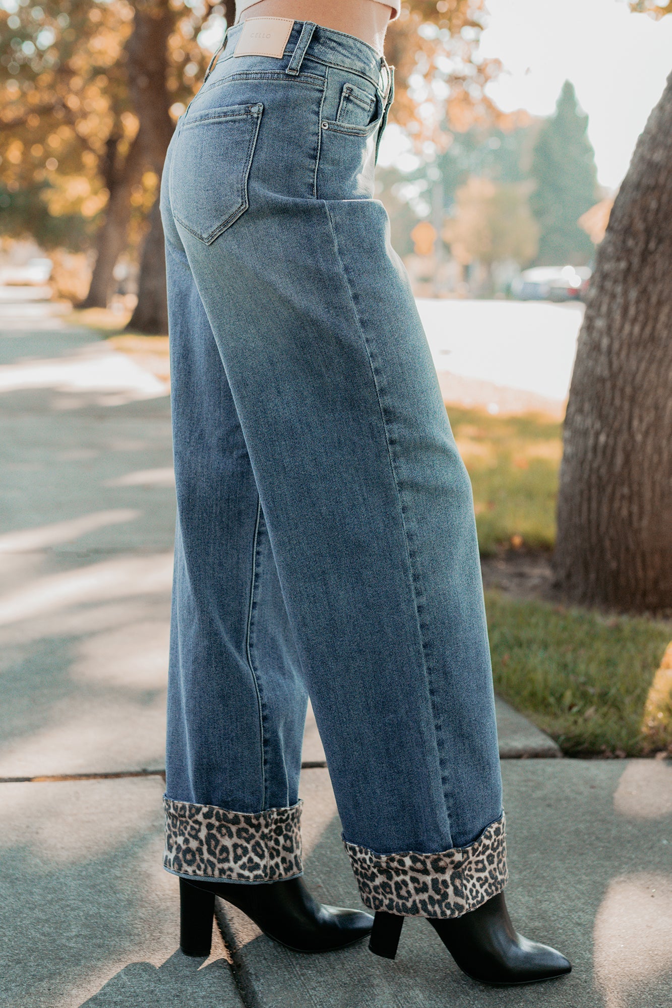 Macy Wide Leg Leopard Cuff Cello Jeans (Medium Tint)