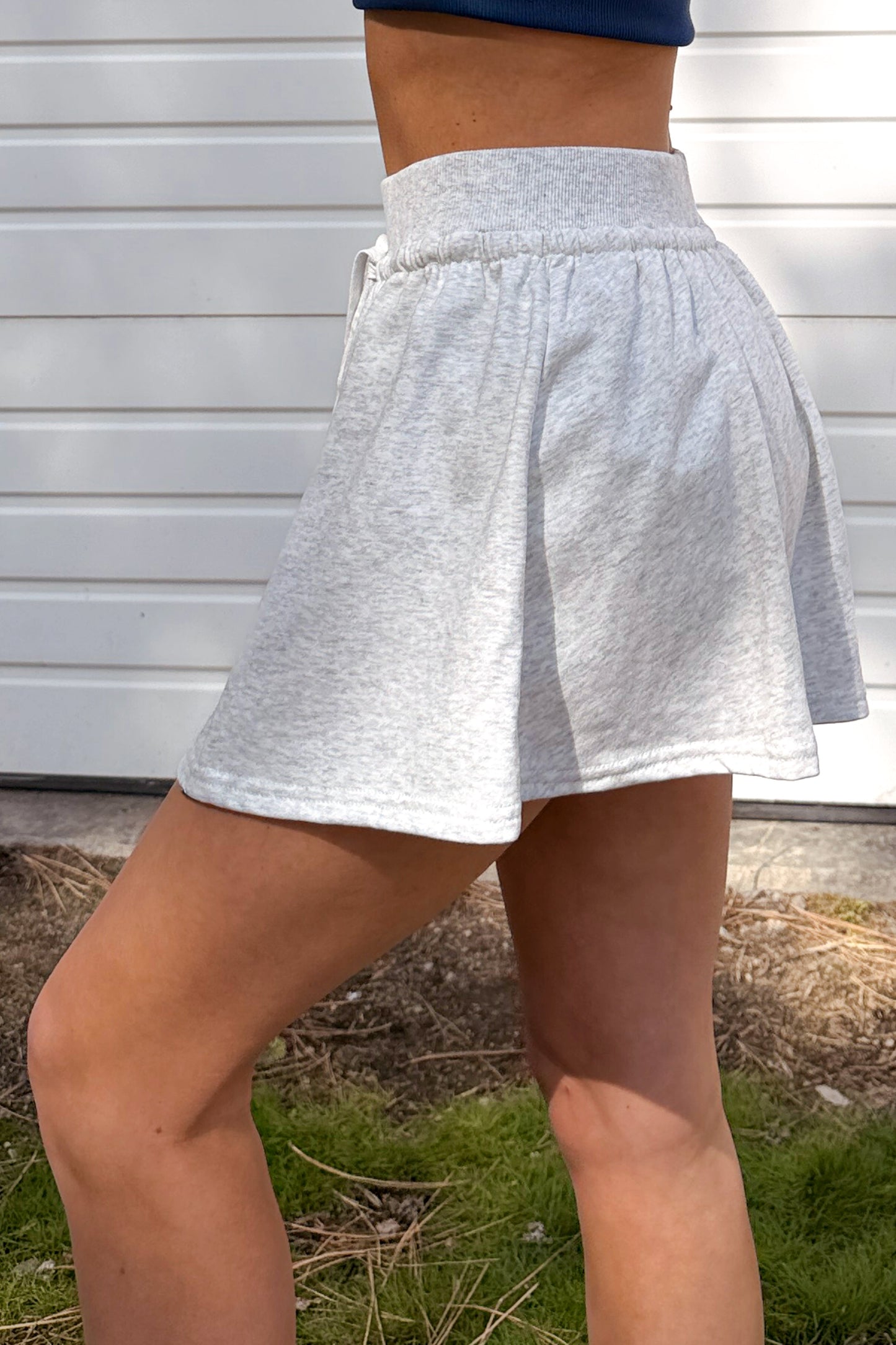 Daylight Dash Crop Top And Skort Set (White Melange)