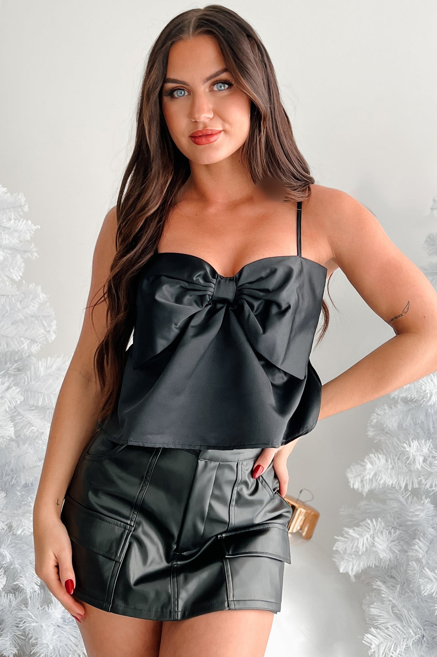 Innocent And Sweet Bow Detail Tank Top (Black)