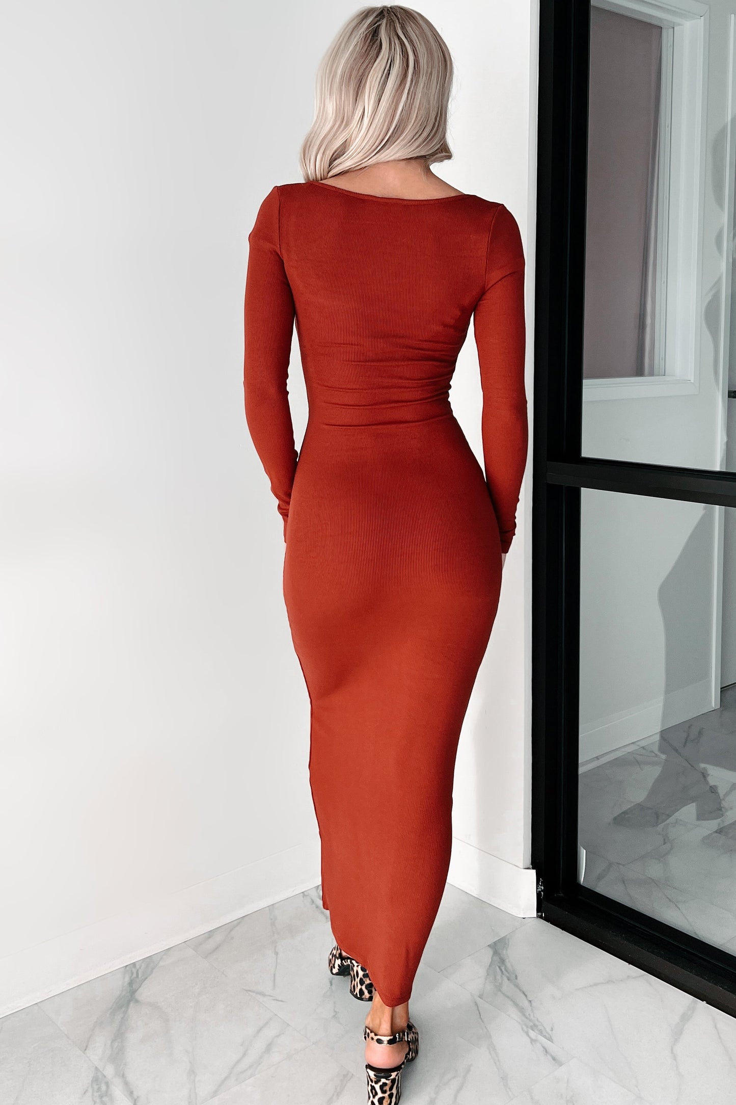 DOORBUSTER Gentle Melodies Ribbed Bodycon Maxi Dress (Red)