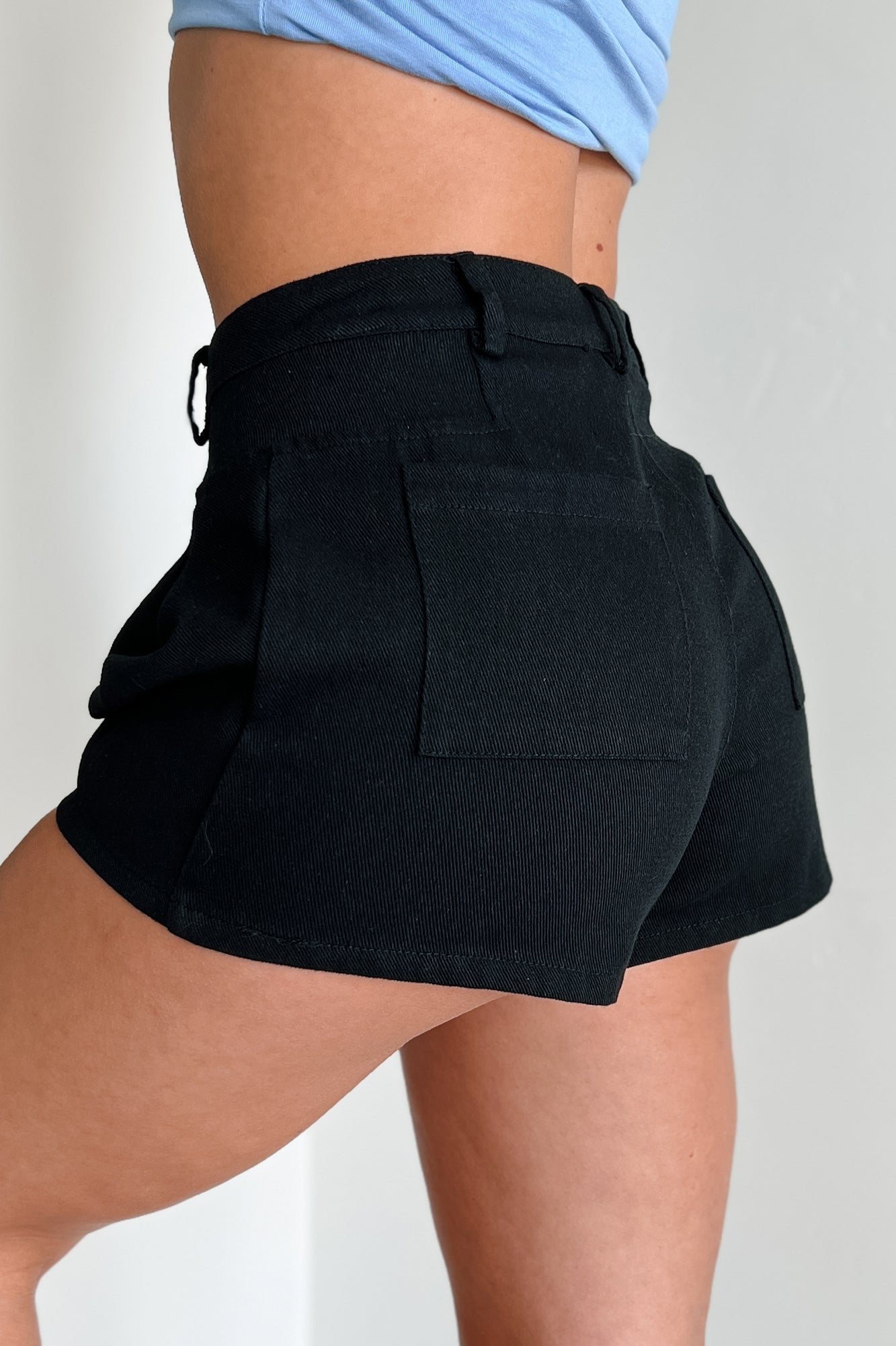 No One To Blame Pleated Denim Shorts (Black)