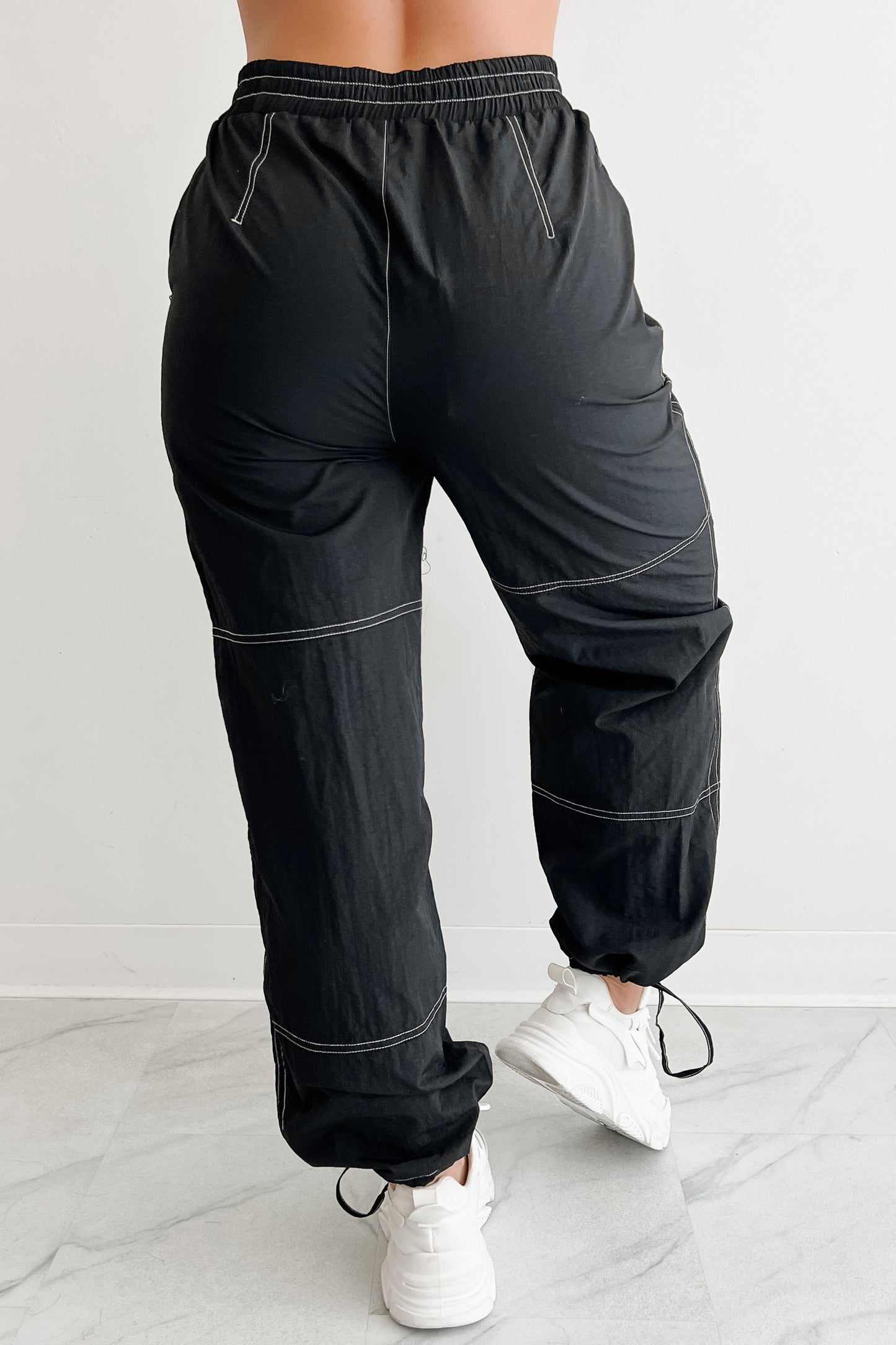 No Plot Needed Parachute Jogger Pants (Black)