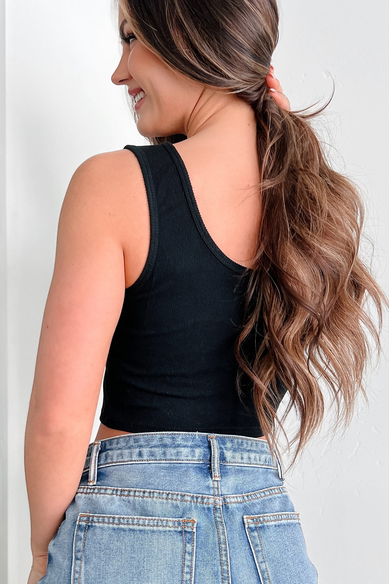 Candid Responses Brami Crop Tank (Black)