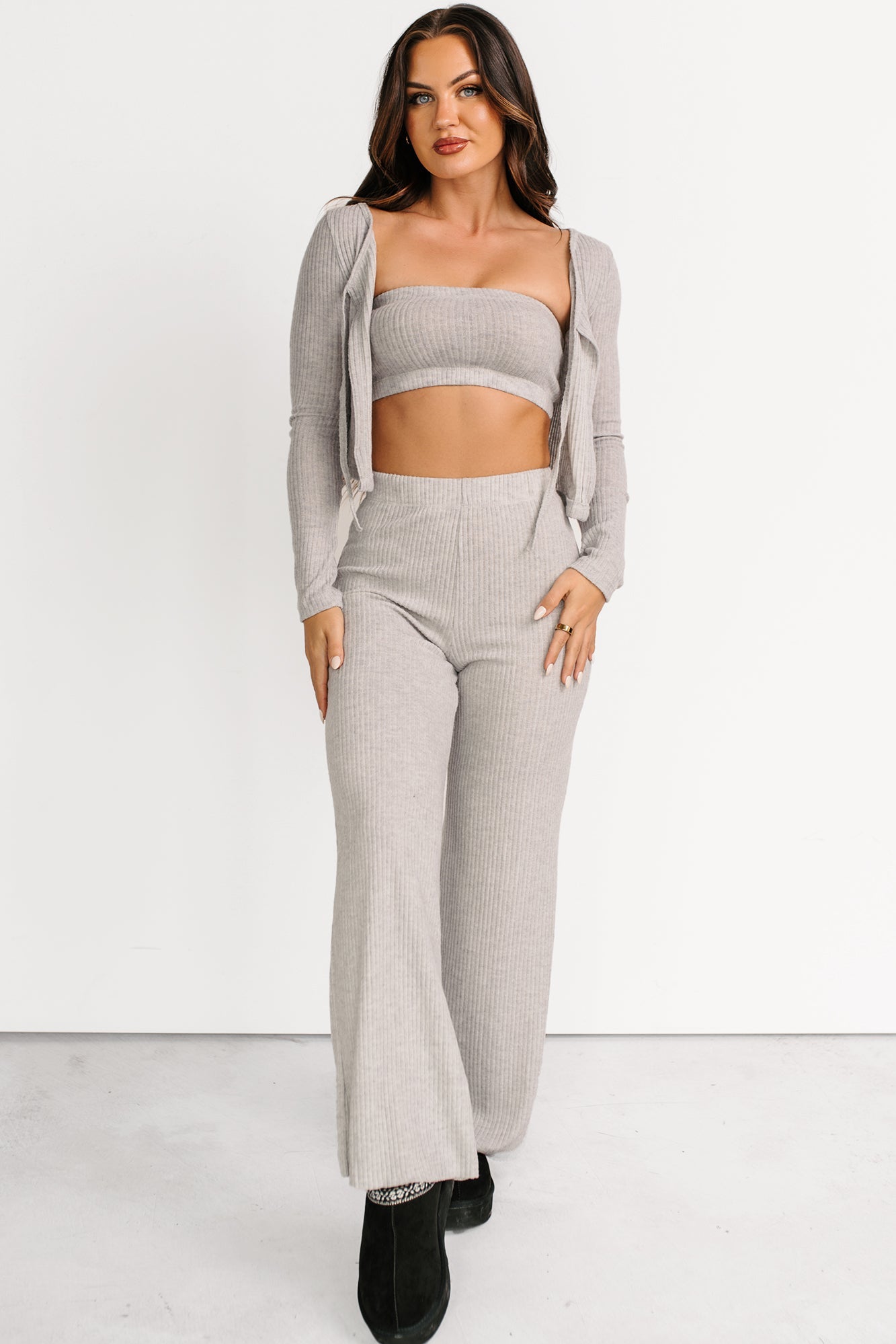 Friendly Reminder Three Piece Lounge Set (Grey)