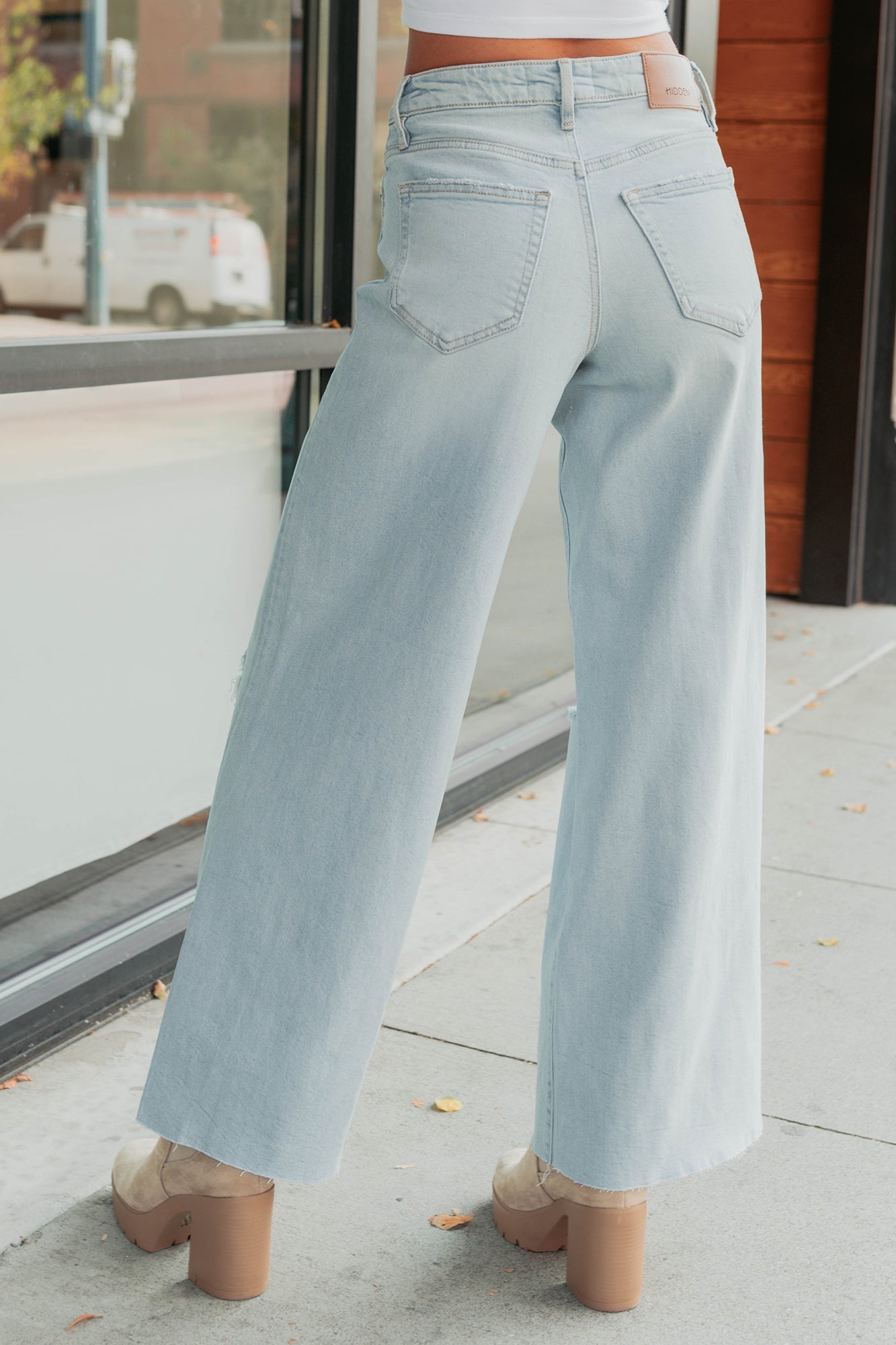 Vivienne Wide Leg Ripped Hidden Jeans (Light)