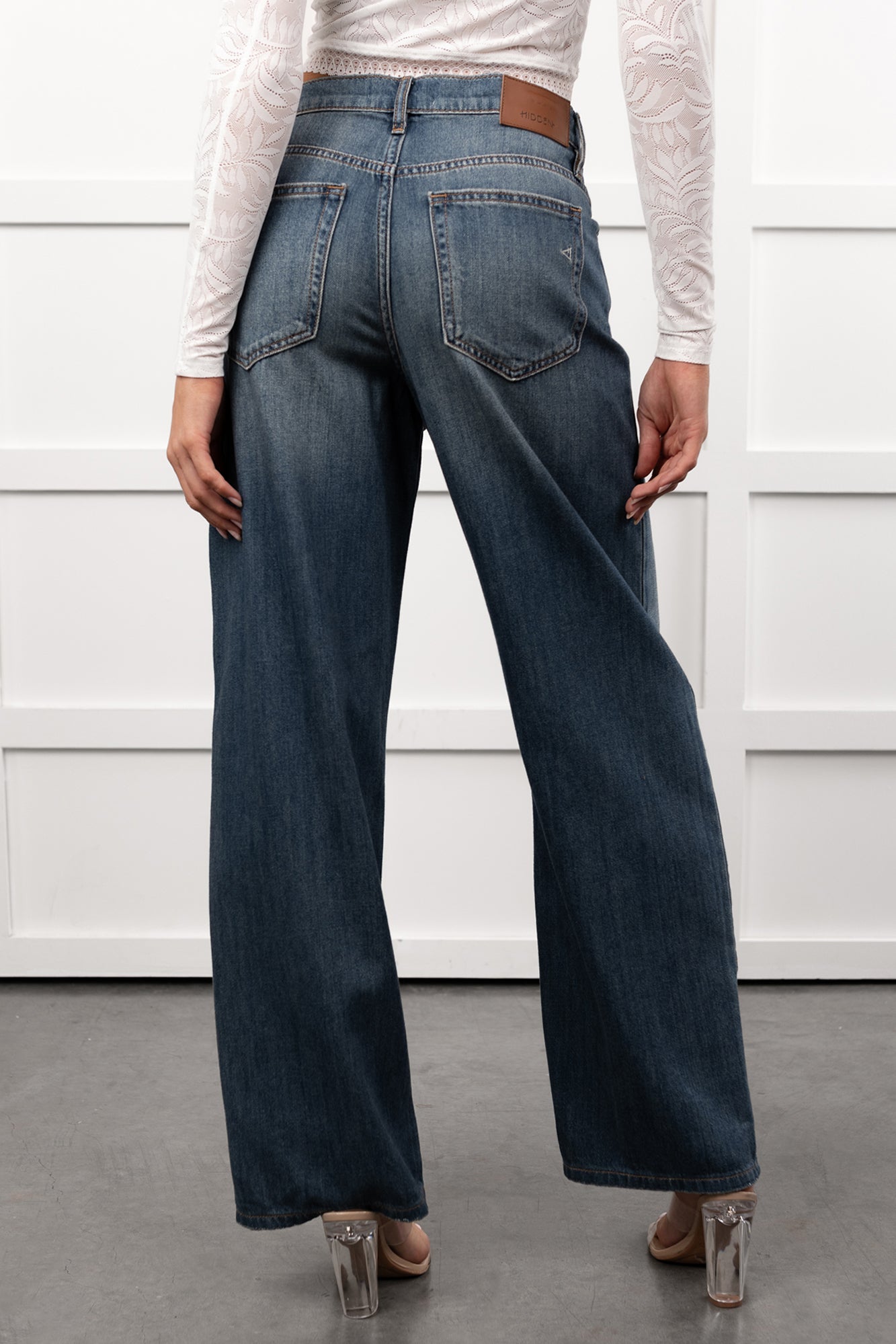 Elise Vintage Baggy Wide Leg Hidden Jeans (Medium)