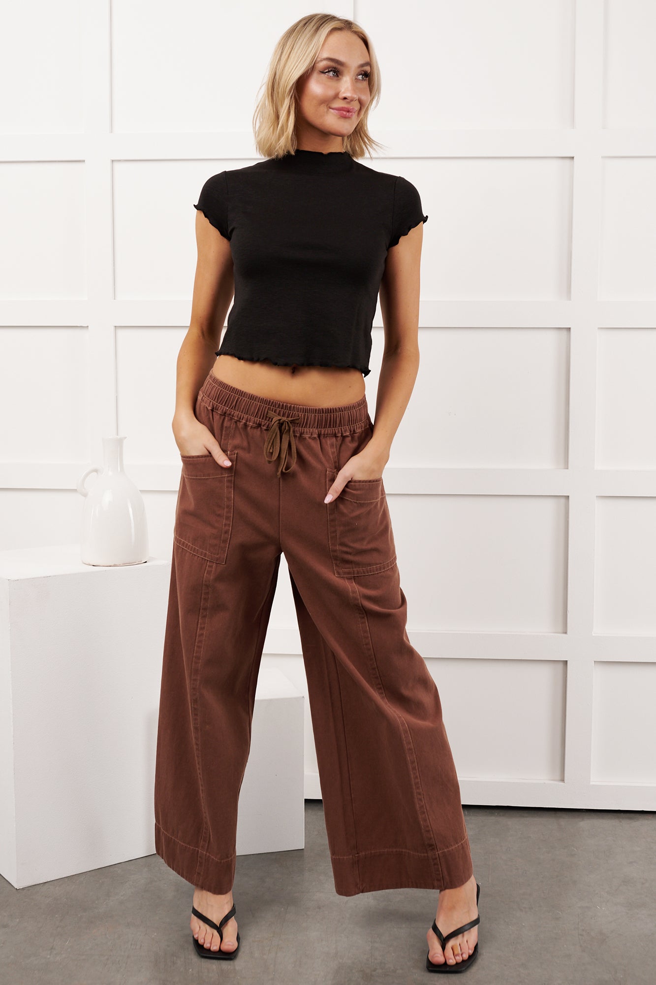 Hurley High Rise Wide Leg Mitto Shop Pants (Cocoa)