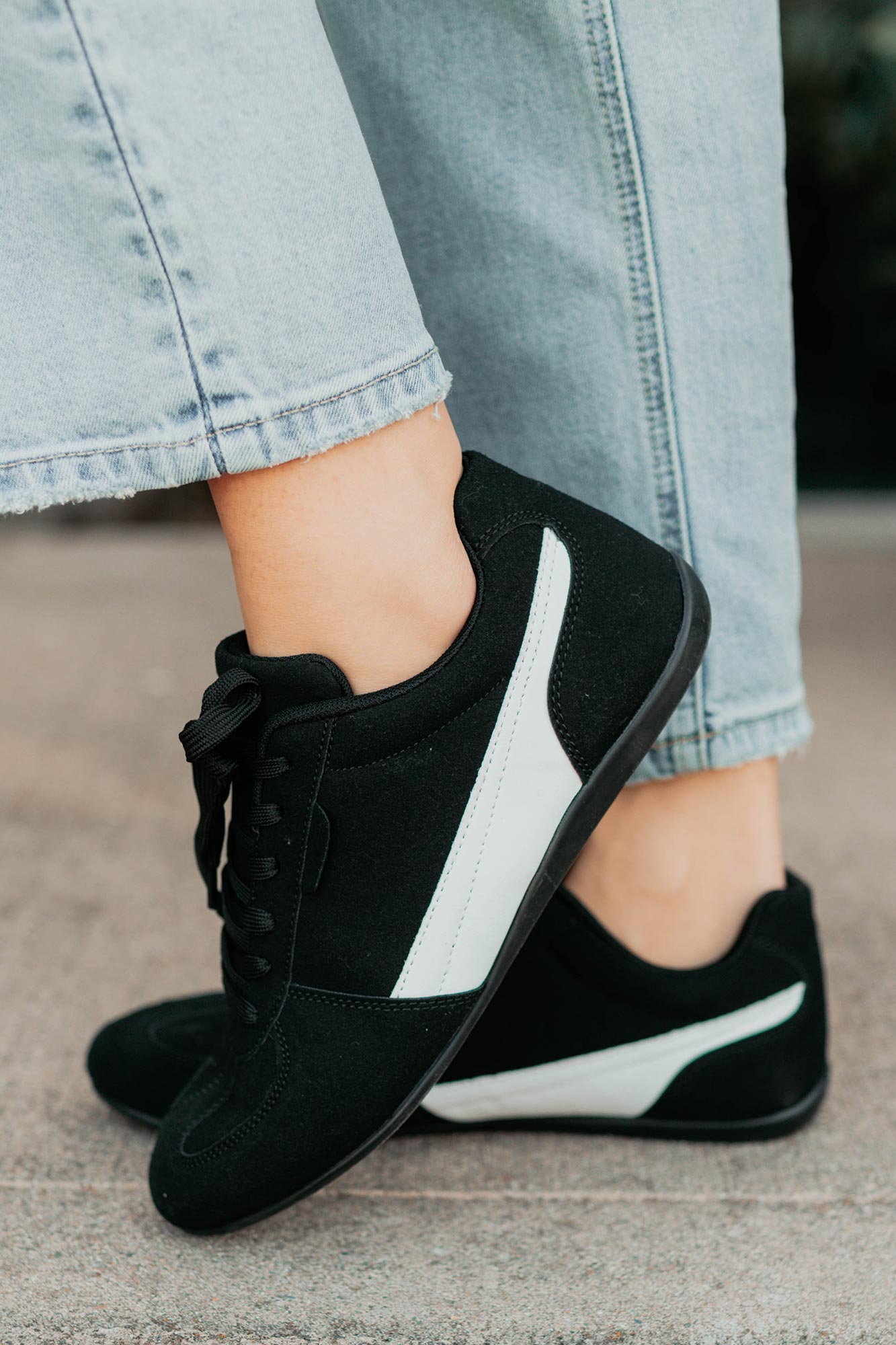 Endurance Edge Lace-Up Faux Suede Sneakers (Black)