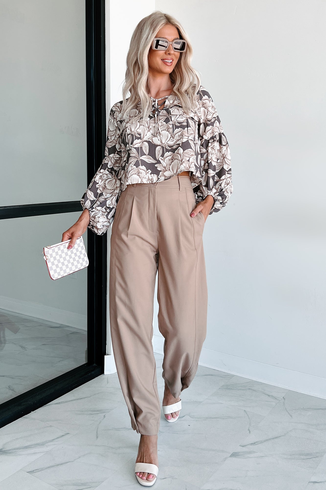 Working Late Pleated Buttoned Cuff Pants (Latte)