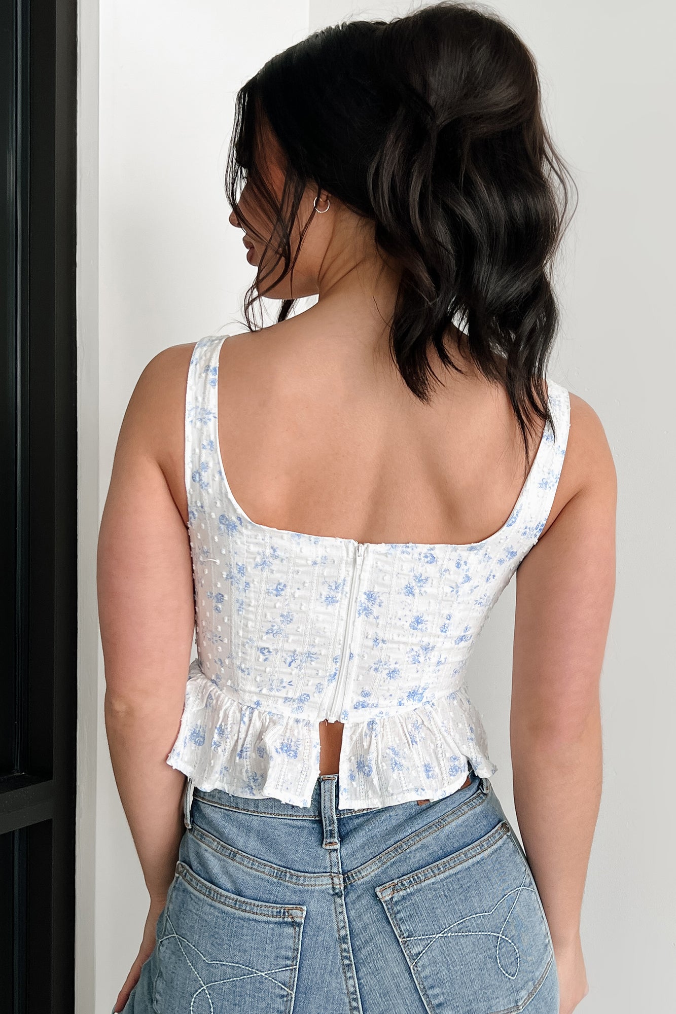 Grace In Every Step Sleeveless Floral Crop Top (White/Blue)