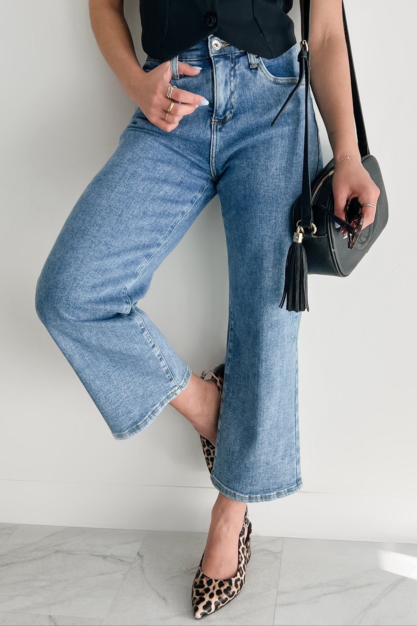 Bennie High Rise Tummy Control Special A Wide Crop Jeans (Light)