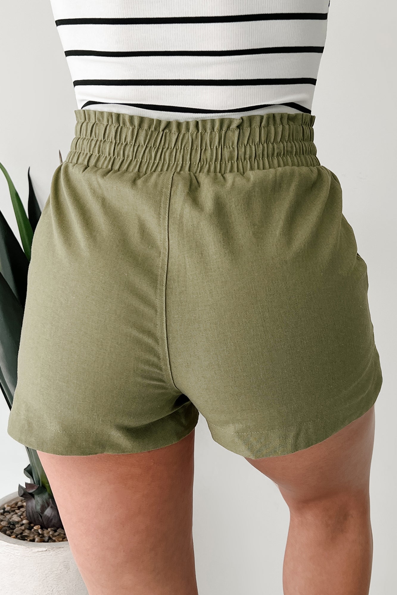 Laid Back Feels High Rise Linen Shorts (Olive)