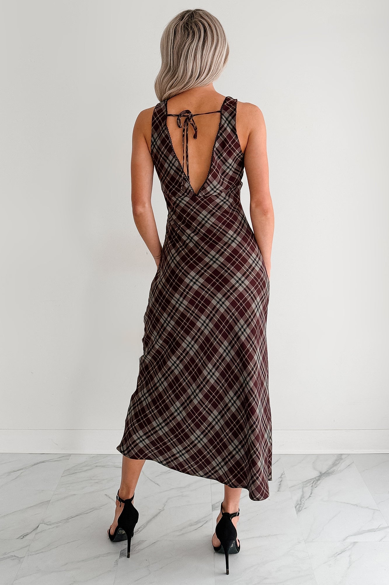 Good Mistake Plaid Deep V-Neck Midi Dress (Burgundy/Taupe)