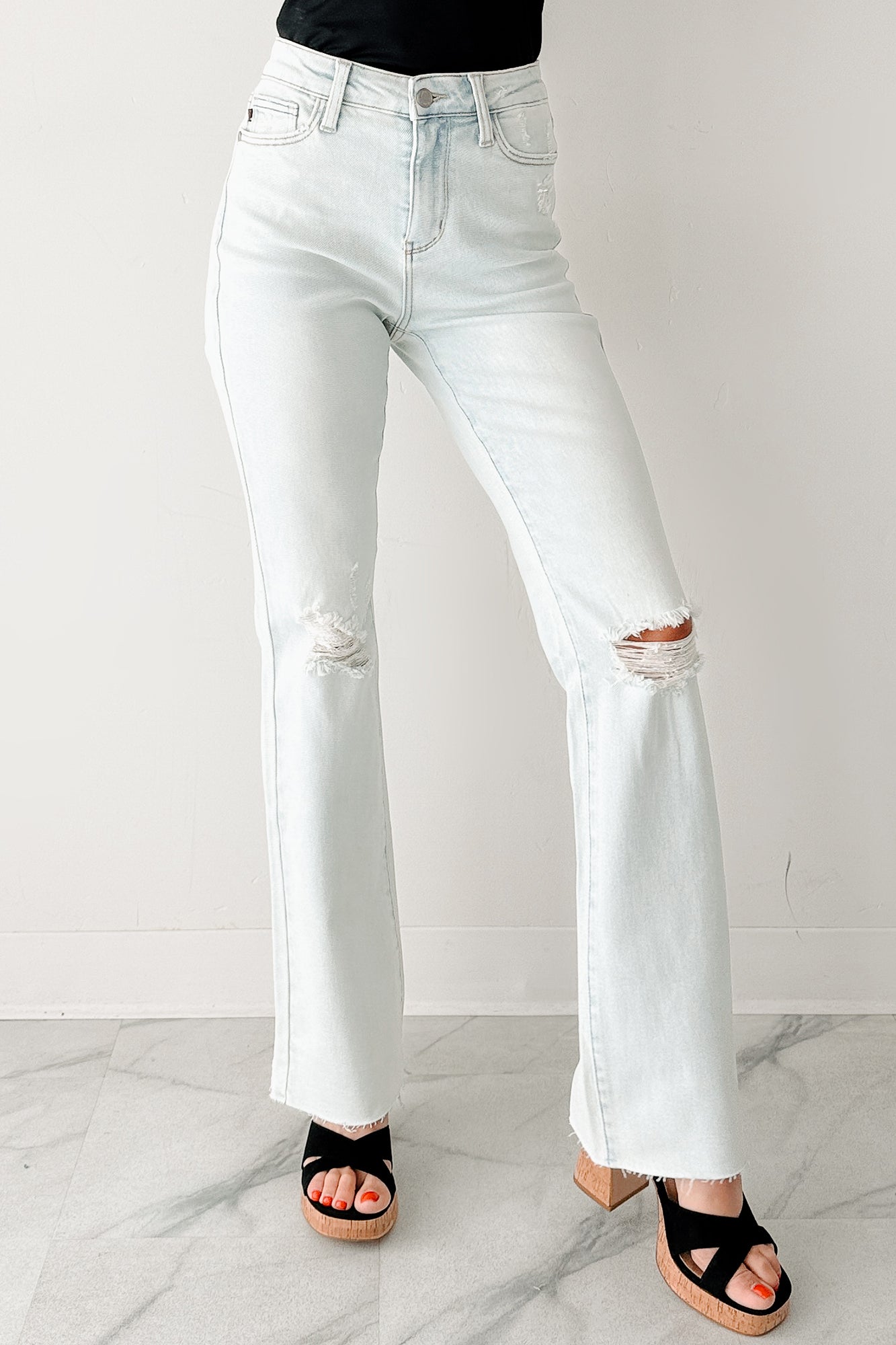Paul Distressed Judy Blue Straight Leg Jeans (Light)