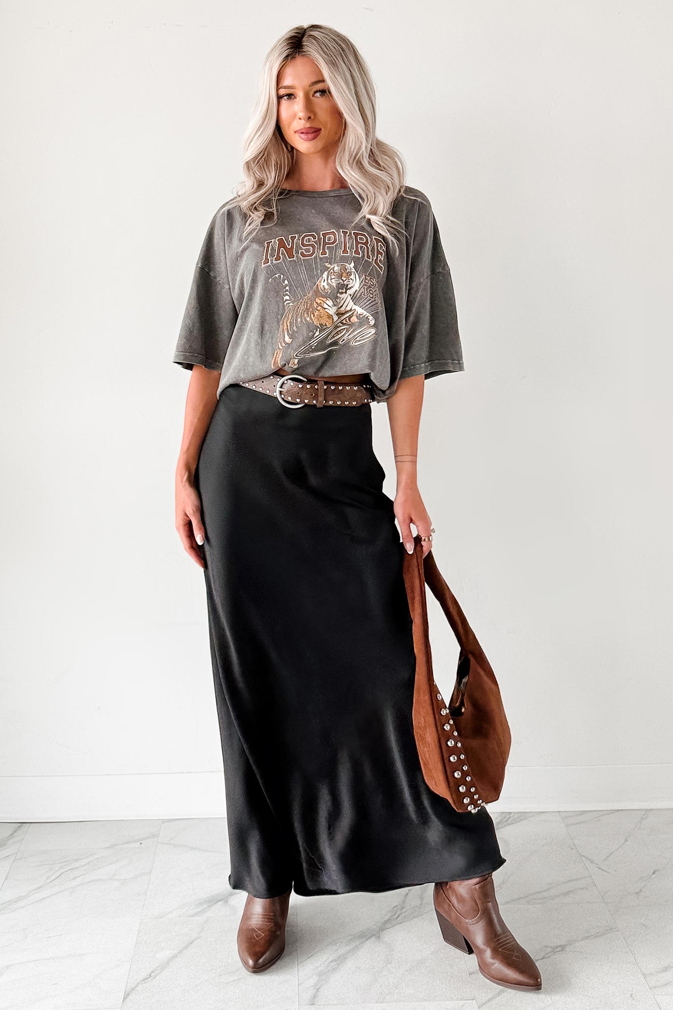 Chic Knows Best Textured Maxi Skirt (Black)