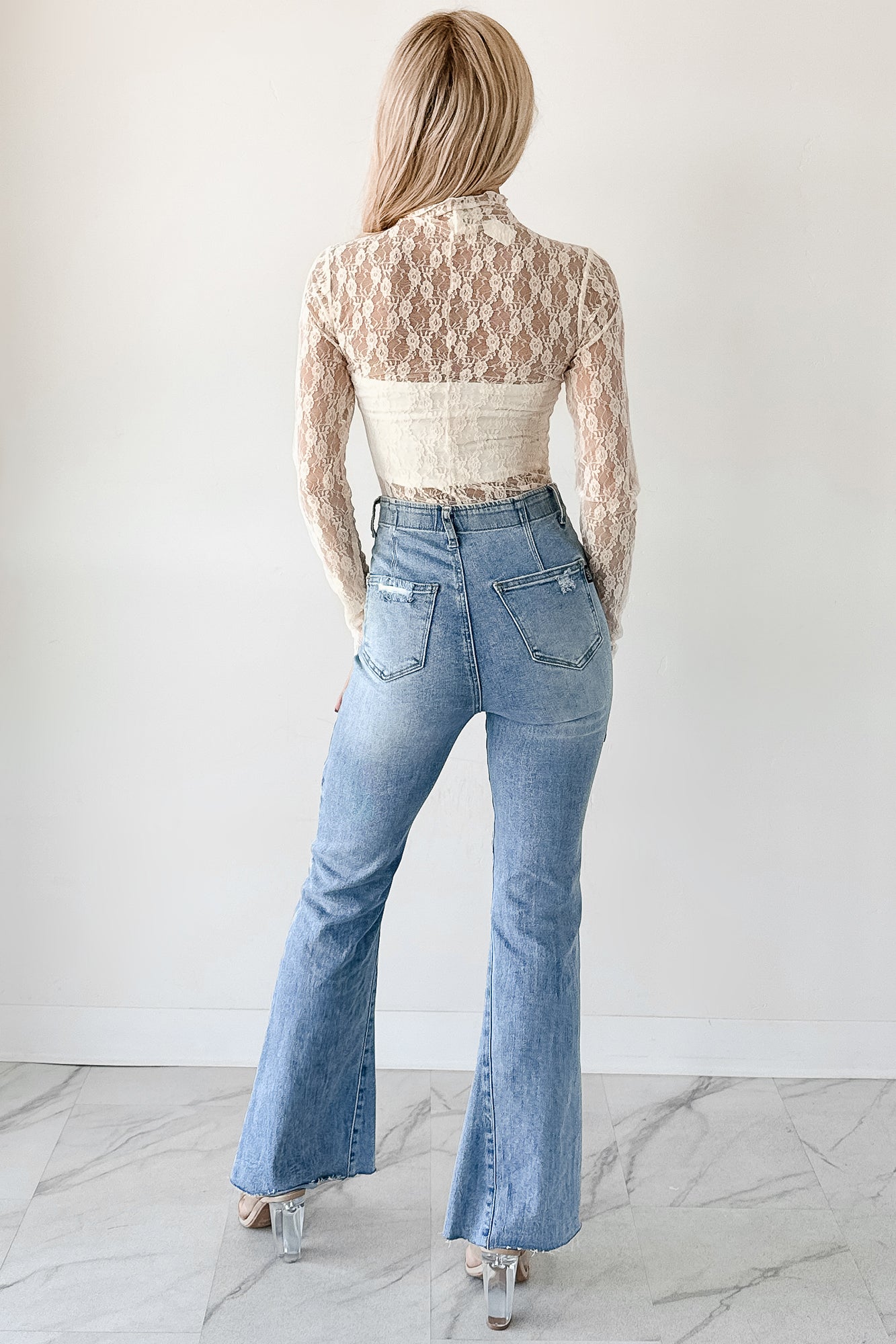 Gentle Spark Floral Lace Long Sleeve (Cream)