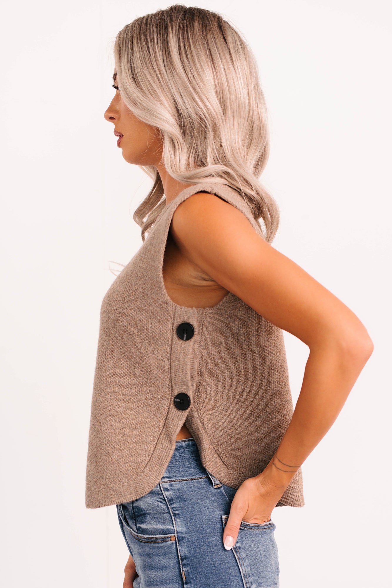 Inner Calm Sleeveless Knit Sweater (Mocha Mousse)