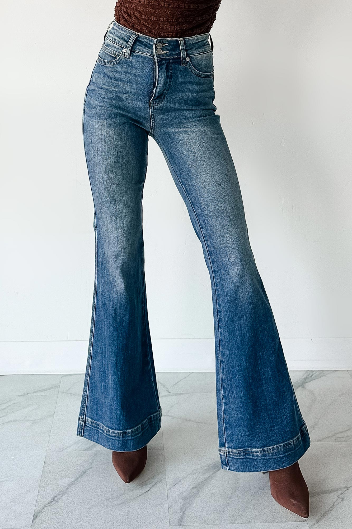 Jensen High Rise Flare Judy Blue Jeans (Medium)