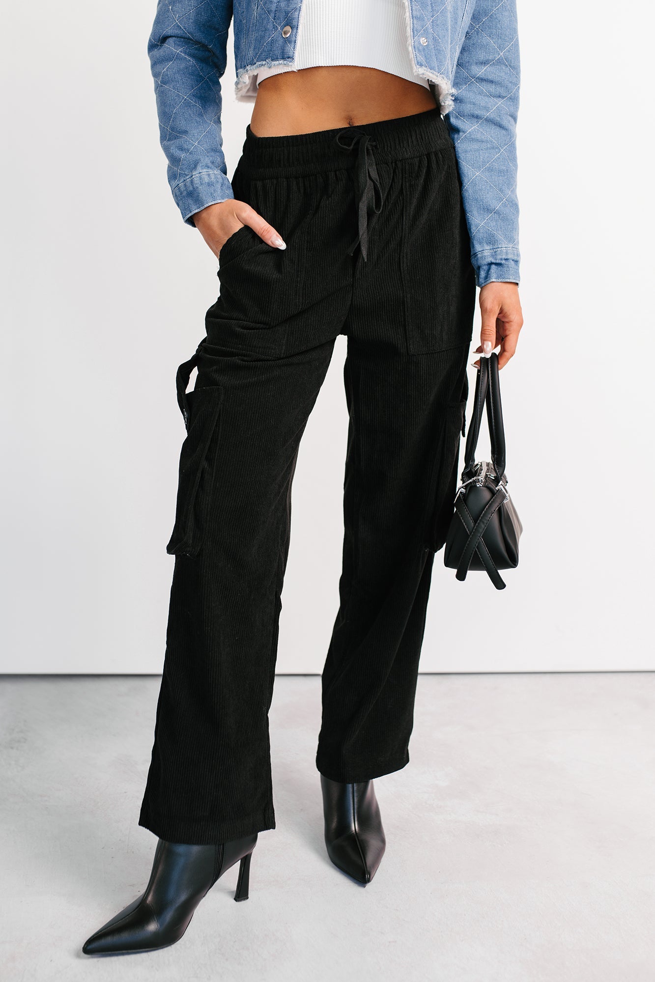 Lester Corduroy Cargo Pants (Black)
