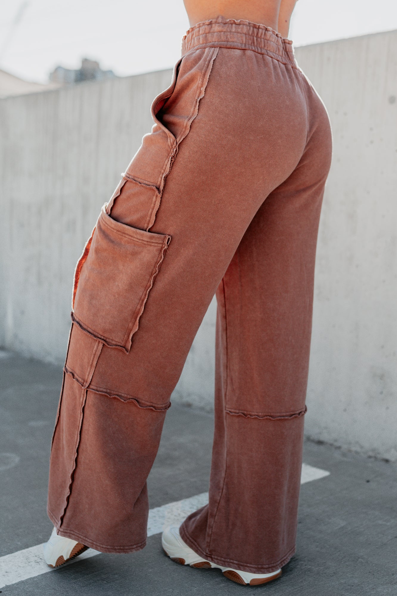Made Ready Wide Leg Cargo Sweatpants (Chestnut)