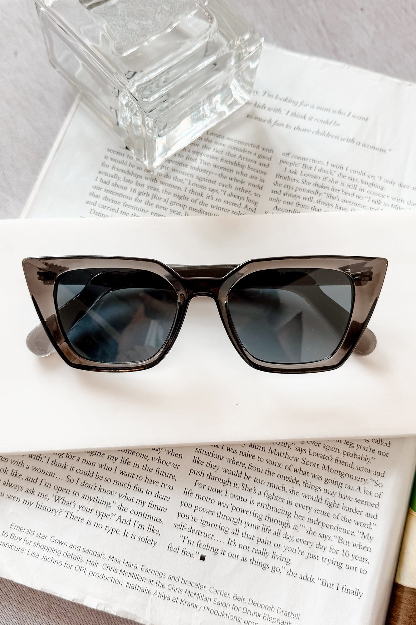 Errand Chic Squared Cat Eye Sunglasses (Multiple Color Options)