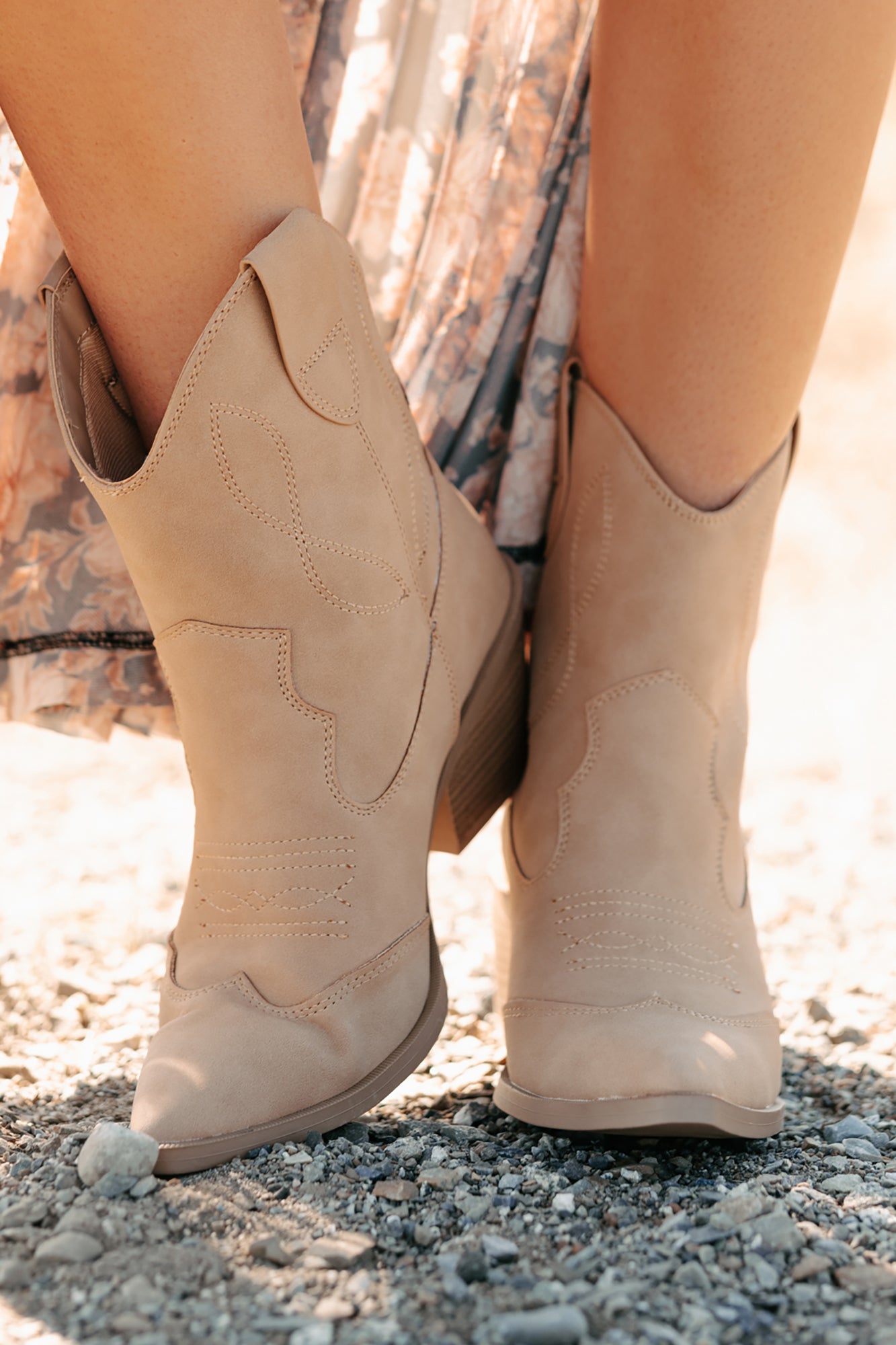 Blossom & Boots Pointed Toe Western Booties (Camel)