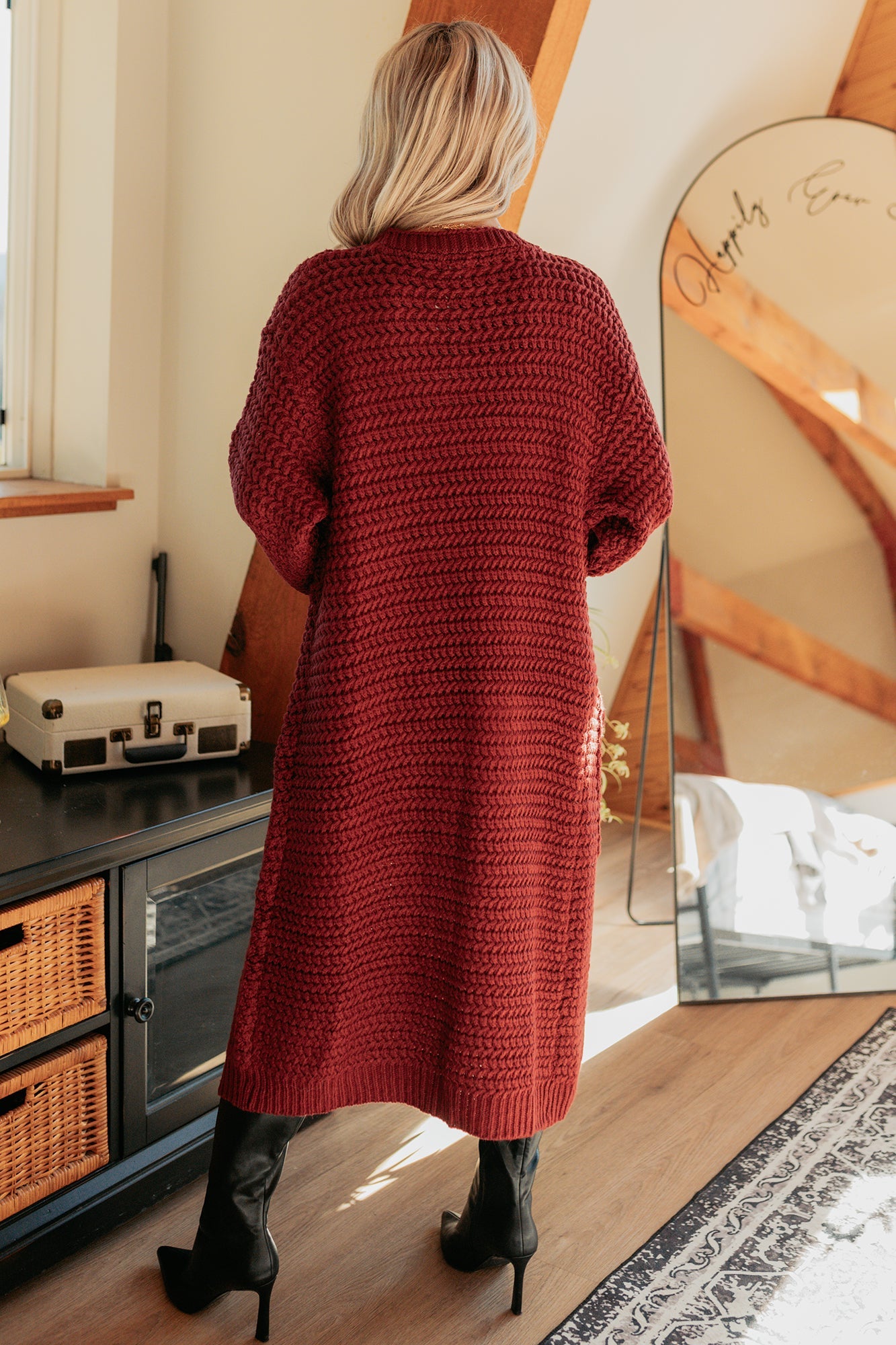 Still Dreaming Cable Knit Long Cardigan (Bordeaux)