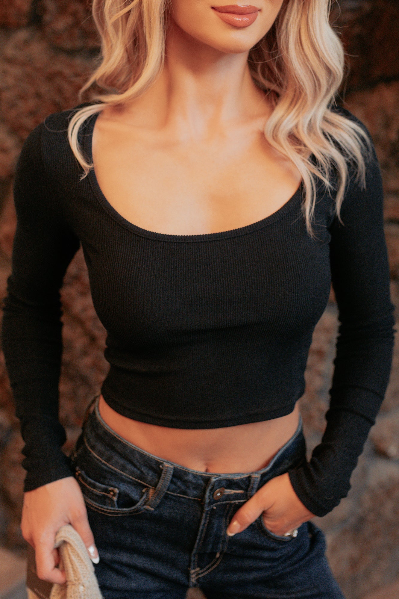 Keyana Scoop Neck Long Sleeve Top (Black)